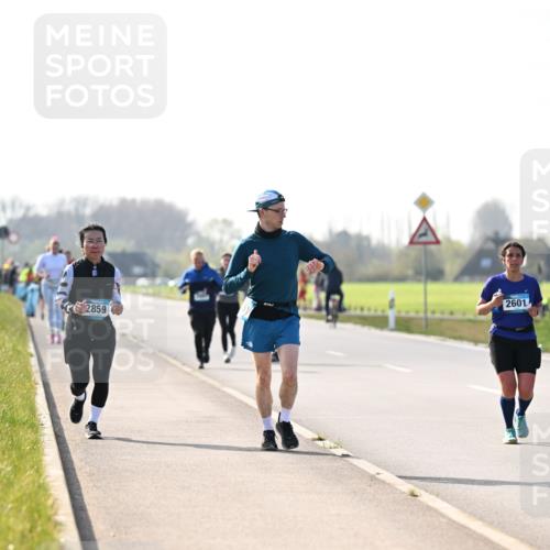 12.04.2026 - 45. Internationalen Wilhelmsburger Insellauf Dr. Thomas Lammeyer http://msf.ph/oto/9448931 12.04.2026 10:36:51 Laufen 2859, 2601 meine-sportfotos.de