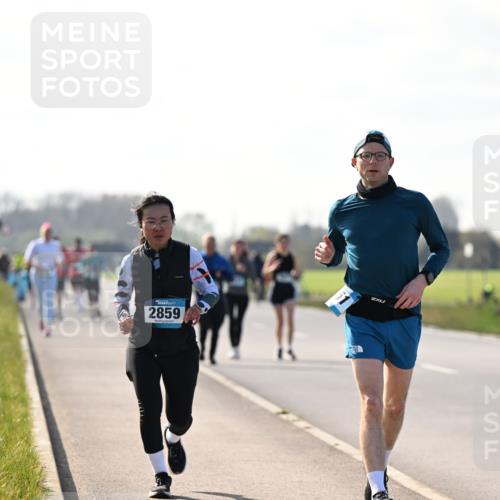12.04.2026 - 45. Internationalen Wilhelmsburger Insellauf Dr. Thomas Lammeyer http://msf.ph/oto/9448945 12.04.2026 10:36:54 Laufen 2859 meine-sportfotos.de