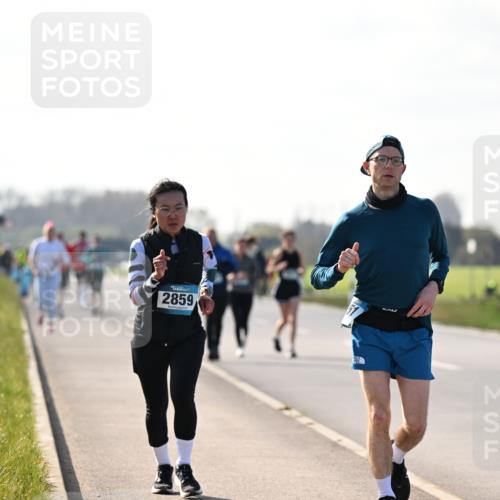 12.04.2026 - 45. Internationalen Wilhelmsburger Insellauf Dr. Thomas Lammeyer http://msf.ph/oto/9448946 12.04.2026 10:36:54 Laufen 2859 meine-sportfotos.de