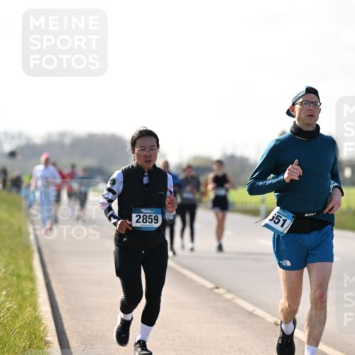 12.04.2026 - 45. Internationalen Wilhelmsburger Insellauf Dr. Thomas Lammeyer http://msf.ph/oto/9448948 12.04.2026 10:36:54 Laufen 2859, 651 meine-sportfotos.de
