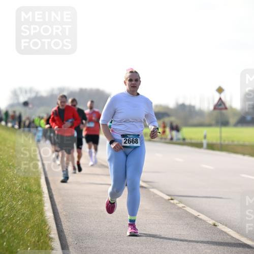12.04.2026 - 45. Internationalen Wilhelmsburger Insellauf Dr. Thomas Lammeyer http://msf.ph/oto/9448994 12.04.2026 10:37:06 Laufen 2668 meine-sportfotos.de