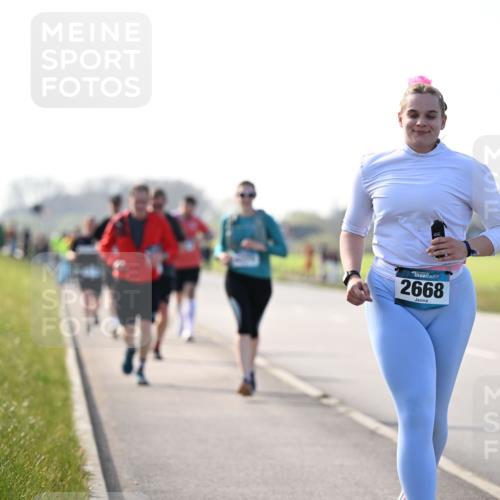 12.04.2026 - 45. Internationalen Wilhelmsburger Insellauf Dr. Thomas Lammeyer http://msf.ph/oto/9449008 12.04.2026 10:37:08 Laufen 2668 meine-sportfotos.de