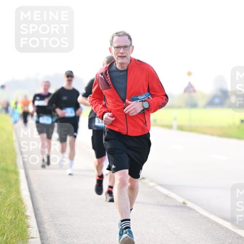 12.04.2026 - 45. Internationalen Wilhelmsburger Insellauf Dr. Thomas Lammeyer http://msf.ph/oto/9449043 12.04.2026 10:37:13 Laufen 4371 meine-sportfotos.de