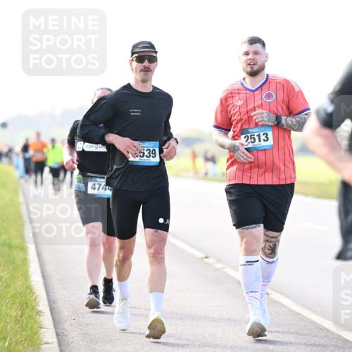 12.04.2026 - 45. Internationalen Wilhelmsburger Insellauf Dr. Thomas Lammeyer http://msf.ph/oto/9449060 12.04.2026 10:37:18 Laufen 539, 2513, 4744, 3343 meine-sportfotos.de