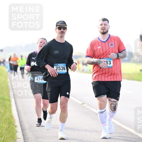 12.04.2026 - 45. Internationalen Wilhelmsburger Insellauf Dr. Thomas Lammeyer http://msf.ph/oto/9449061 12.04.2026 10:37:18 Laufen 474, 2539, 13, 334 meine-sportfotos.de