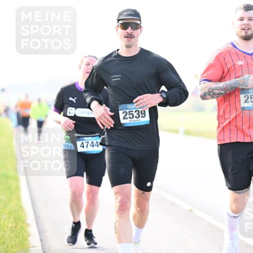 12.04.2026 - 45. Internationalen Wilhelmsburger Insellauf Dr. Thomas Lammeyer http://msf.ph/oto/9449069 12.04.2026 10:37:19 Laufen 2539, 2513, 4744 meine-sportfotos.de