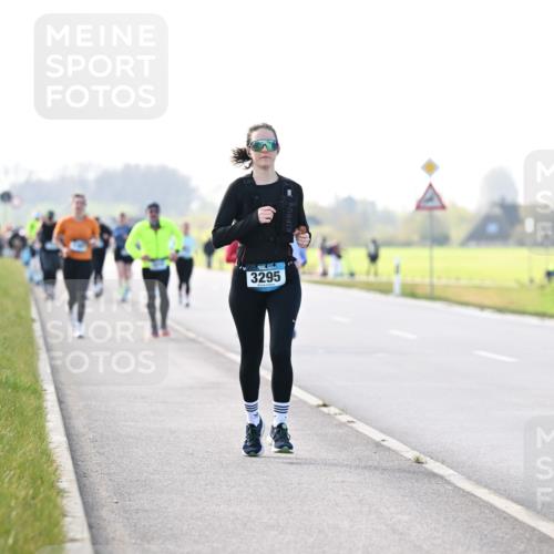 12.04.2026 - 45. Internationalen Wilhelmsburger Insellauf Dr. Thomas Lammeyer http://msf.ph/oto/9449077 12.04.2026 10:37:24 Laufen 3295 meine-sportfotos.de