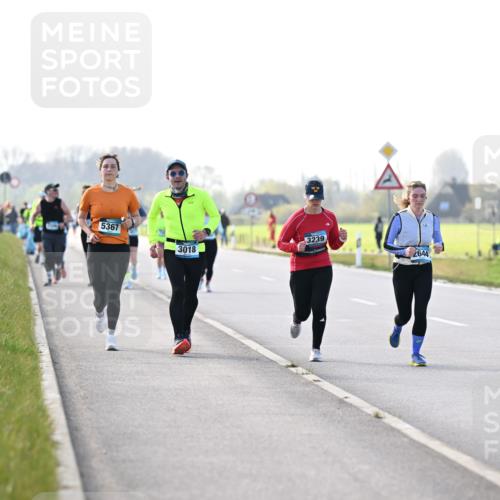 12.04.2026 - 45. Internationalen Wilhelmsburger Insellauf Dr. Thomas Lammeyer http://msf.ph/oto/9449105 12.04.2026 10:37:30 Laufen 5367, 3239, 3018, 2644 meine-sportfotos.de