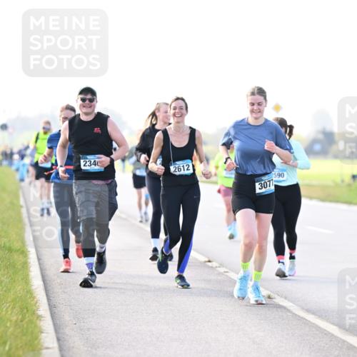 12.04.2026 - 45. Internationalen Wilhelmsburger Insellauf Dr. Thomas Lammeyer http://msf.ph/oto/9449150 12.04.2026 10:37:41 Laufen 234, 2612, 3077, 590 meine-sportfotos.de