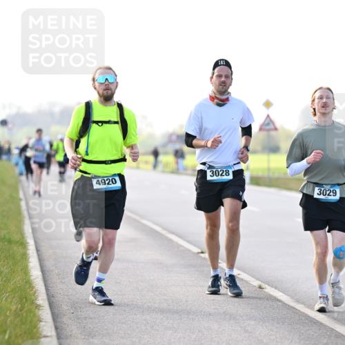 12.04.2026 - 45. Internationalen Wilhelmsburger Insellauf Dr. Thomas Lammeyer http://msf.ph/oto/9449210 12.04.2026 10:37:51 Laufen 161, 3028, 4920, 3029 meine-sportfotos.de