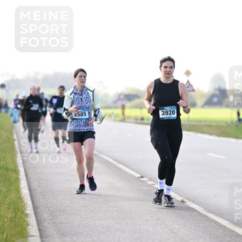 12.04.2026 - 45. Internationalen Wilhelmsburger Insellauf Dr. Thomas Lammeyer http://msf.ph/oto/9449272 12.04.2026 10:38:03 Laufen 2585, 3920 meine-sportfotos.de