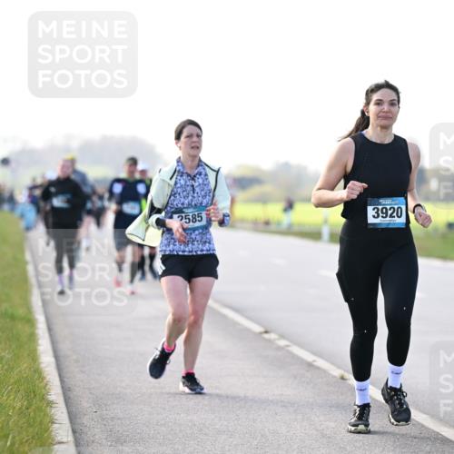 12.04.2026 - 45. Internationalen Wilhelmsburger Insellauf Dr. Thomas Lammeyer http://msf.ph/oto/9449280 12.04.2026 10:38:04 Laufen 2585, 3920 meine-sportfotos.de