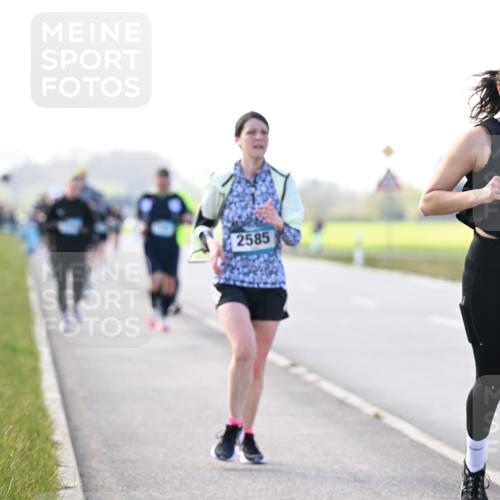 12.04.2026 - 45. Internationalen Wilhelmsburger Insellauf Dr. Thomas Lammeyer http://msf.ph/oto/9449286 12.04.2026 10:38:05 Laufen 2585, 3920 meine-sportfotos.de
