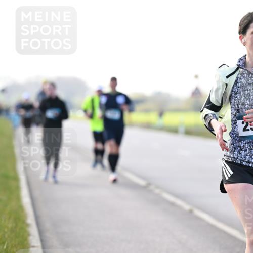12.04.2026 - 45. Internationalen Wilhelmsburger Insellauf Dr. Thomas Lammeyer http://msf.ph/oto/9449302 12.04.2026 10:38:07 Laufen 2500 meine-sportfotos.de