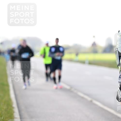 12.04.2026 - 45. Internationalen Wilhelmsburger Insellauf Dr. Thomas Lammeyer http://msf.ph/oto/9449304 12.04.2026 10:38:08 Laufen 2585 meine-sportfotos.de