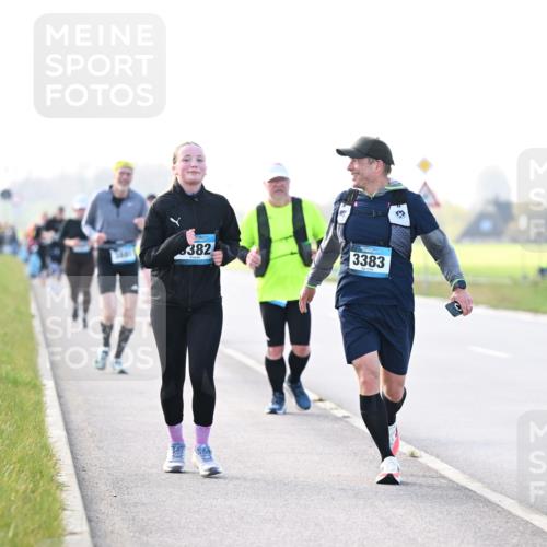 12.04.2026 - 45. Internationalen Wilhelmsburger Insellauf Dr. Thomas Lammeyer http://msf.ph/oto/9449321 12.04.2026 10:38:10 Laufen 382, 3383 meine-sportfotos.de