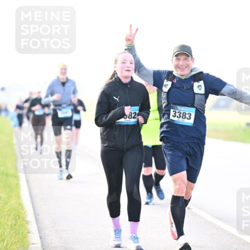 12.04.2026 - 45. Internationalen Wilhelmsburger Insellauf Dr. Thomas Lammeyer http://msf.ph/oto/9449331 12.04.2026 10:38:12 Laufen 322, 6825, 3383 meine-sportfotos.de