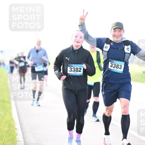 12.04.2026 - 45. Internationalen Wilhelmsburger Insellauf Dr. Thomas Lammeyer http://msf.ph/oto/9449333 12.04.2026 10:38:12 Laufen 3382, 3383 meine-sportfotos.de
