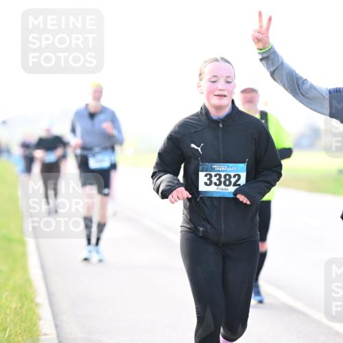 12.04.2026 - 45. Internationalen Wilhelmsburger Insellauf Dr. Thomas Lammeyer http://msf.ph/oto/9449337 12.04.2026 10:38:13 Laufen 3382, 3383 meine-sportfotos.de