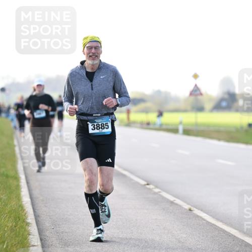 12.04.2026 - 45. Internationalen Wilhelmsburger Insellauf Dr. Thomas Lammeyer http://msf.ph/oto/9449346 12.04.2026 10:38:15 Laufen 3885 meine-sportfotos.de