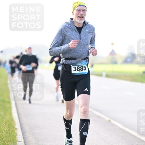 12.04.2026 - 45. Internationalen Wilhelmsburger Insellauf Dr. Thomas Lammeyer http://msf.ph/oto/9449354 12.04.2026 10:38:17 Laufen 3885 meine-sportfotos.de