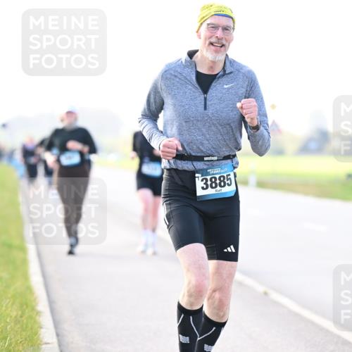 12.04.2026 - 45. Internationalen Wilhelmsburger Insellauf Dr. Thomas Lammeyer http://msf.ph/oto/9449356 12.04.2026 10:38:17 Laufen 3885 meine-sportfotos.de