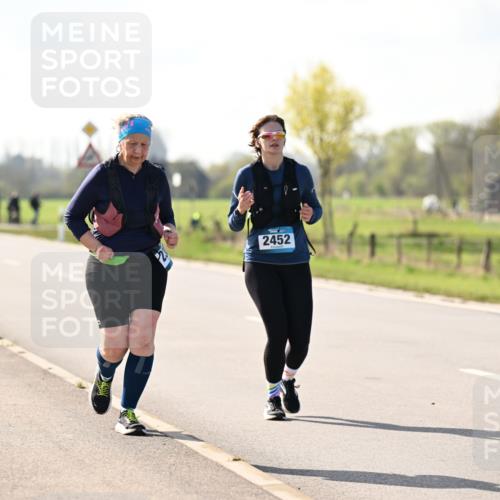 12.04.2026 - 45. Internationalen Wilhelmsburger Insellauf Dr. Thomas Lammeyer http://msf.ph/oto/9450308 12.04.2026 10:42:11 Laufen 2452 meine-sportfotos.de
