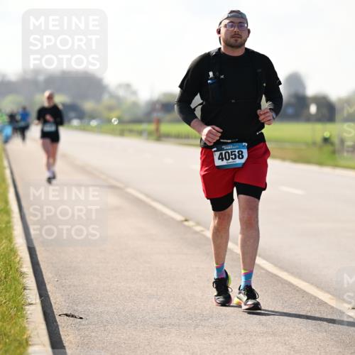 12.04.2026 - 45. Internationalen Wilhelmsburger Insellauf Dr. Thomas Lammeyer http://msf.ph/oto/9450341 12.04.2026 10:42:40 Laufen 4058 meine-sportfotos.de