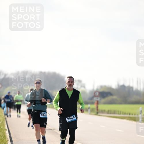 12.04.2026 - 45. Internationalen Wilhelmsburger Insellauf Dr. Thomas Lammeyer http://msf.ph/oto/9450377 12.04.2026 10:43:13 Laufen 4520, 2424 meine-sportfotos.de