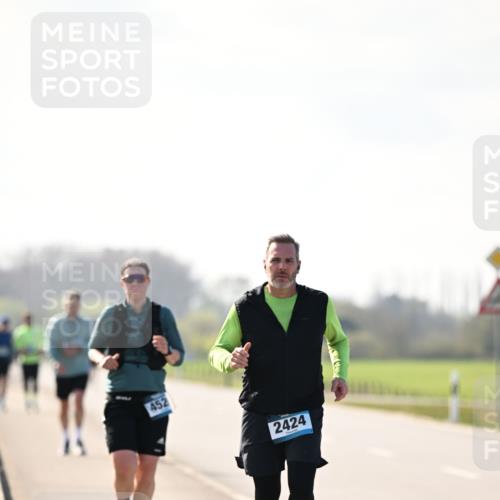 12.04.2026 - 45. Internationalen Wilhelmsburger Insellauf Dr. Thomas Lammeyer http://msf.ph/oto/9450390 12.04.2026 10:43:15 Laufen 452, 2424 meine-sportfotos.de