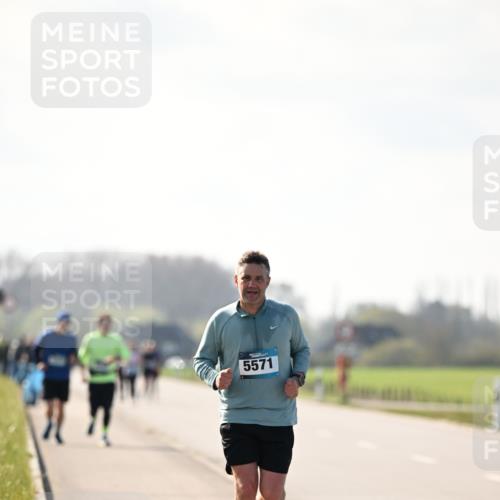 12.04.2026 - 45. Internationalen Wilhelmsburger Insellauf Dr. Thomas Lammeyer http://msf.ph/oto/9450413 12.04.2026 10:43:24 Laufen 5571 meine-sportfotos.de