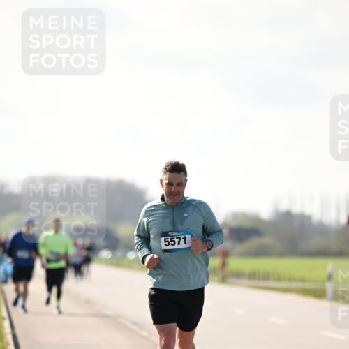 12.04.2026 - 45. Internationalen Wilhelmsburger Insellauf Dr. Thomas Lammeyer http://msf.ph/oto/9450419 12.04.2026 10:43:25 Laufen 5571 meine-sportfotos.de