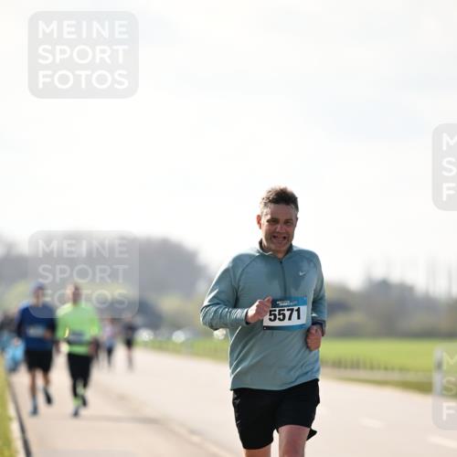 12.04.2026 - 45. Internationalen Wilhelmsburger Insellauf Dr. Thomas Lammeyer http://msf.ph/oto/9450421 12.04.2026 10:43:26 Laufen 5571 meine-sportfotos.de