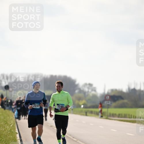 12.04.2026 - 45. Internationalen Wilhelmsburger Insellauf Dr. Thomas Lammeyer http://msf.ph/oto/9450432 12.04.2026 10:43:34 Laufen 2241, 2240 meine-sportfotos.de
