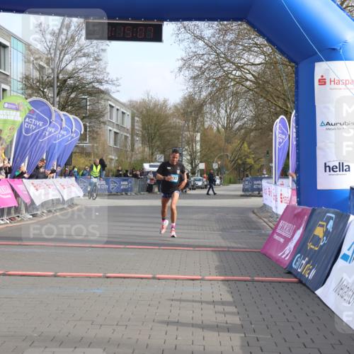 12.04.2026 - 45. Internationalen Wilhelmsburger Insellauf Strokosch-Dieckow http://msf.ph/oto/9450434 12.04.2026 10:05:05 Ziel 5293 meine-sportfotos.de