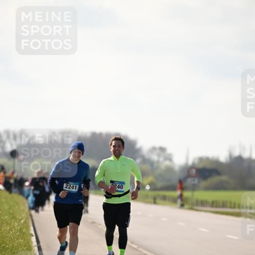 12.04.2026 - 45. Internationalen Wilhelmsburger Insellauf Dr. Thomas Lammeyer http://msf.ph/oto/9450441 12.04.2026 10:43:34 Laufen 2241, 240 meine-sportfotos.de