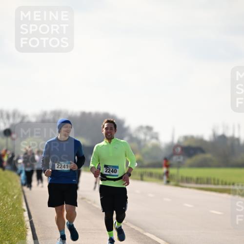 12.04.2026 - 45. Internationalen Wilhelmsburger Insellauf Dr. Thomas Lammeyer http://msf.ph/oto/9450445 12.04.2026 10:43:35 Laufen 2241, 2240 meine-sportfotos.de