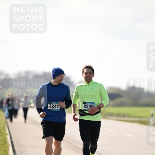 12.04.2026 - 45. Internationalen Wilhelmsburger Insellauf Dr. Thomas Lammeyer http://msf.ph/oto/9450466 12.04.2026 10:43:38 Laufen 2241, 2240 meine-sportfotos.de