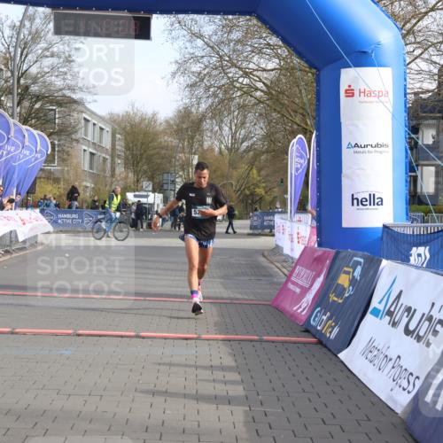 12.04.2026 - 45. Internationalen Wilhelmsburger Insellauf Strokosch-Dieckow http://msf.ph/oto/9450468 12.04.2026 10:05:06 Ziel 5293 meine-sportfotos.de