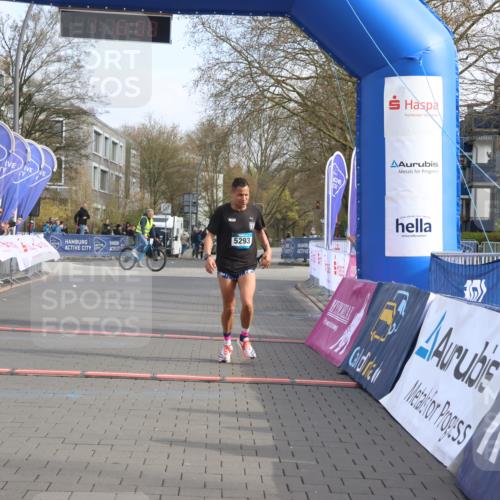 12.04.2026 - 45. Internationalen Wilhelmsburger Insellauf Strokosch-Dieckow http://msf.ph/oto/9450491 12.04.2026 10:05:07 Ziel 5293 meine-sportfotos.de
