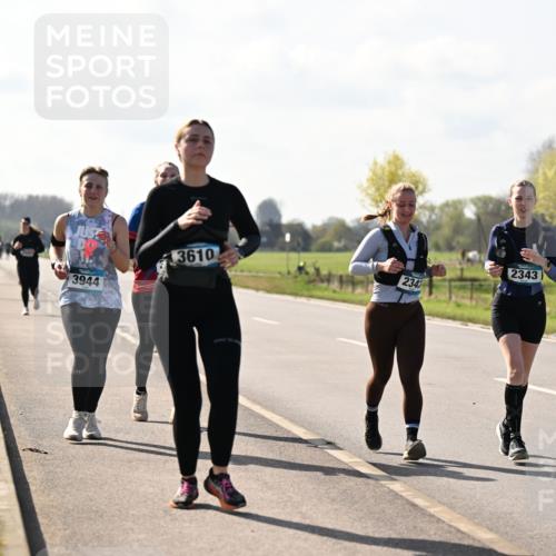 12.04.2026 - 45. Internationalen Wilhelmsburger Insellauf Dr. Thomas Lammeyer http://msf.ph/oto/9450523 12.04.2026 10:44:07 Laufen 3610, 3944, 2342, 2343 meine-sportfotos.de