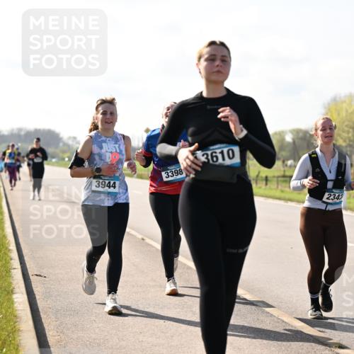 12.04.2026 - 45. Internationalen Wilhelmsburger Insellauf Dr. Thomas Lammeyer http://msf.ph/oto/9450533 12.04.2026 10:44:08 Laufen 3944, 3398, 3610, 2342, 2343 meine-sportfotos.de