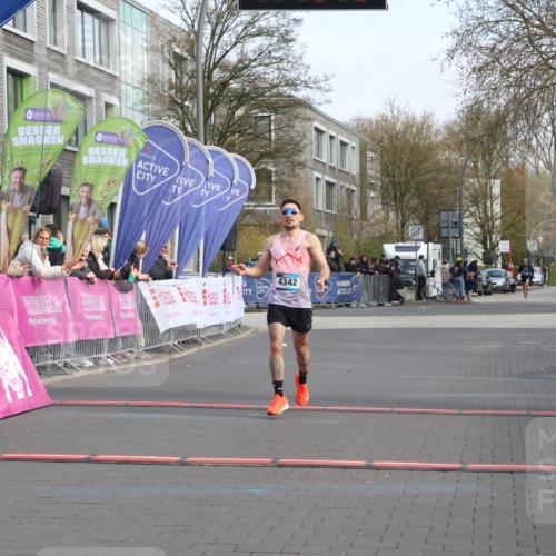 12.04.2026 - 45. Internationalen Wilhelmsburger Insellauf Strokosch-Dieckow http://msf.ph/oto/9450535 12.04.2026 10:05:44 Ziel 4342 meine-sportfotos.de