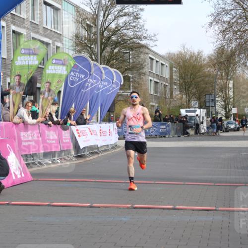 12.04.2026 - 45. Internationalen Wilhelmsburger Insellauf Strokosch-Dieckow http://msf.ph/oto/9450546 12.04.2026 10:05:44 Ziel 4342 meine-sportfotos.de