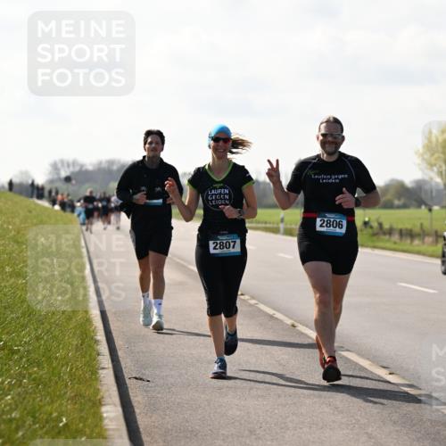 12.04.2026 - 45. Internationalen Wilhelmsburger Insellauf Dr. Thomas Lammeyer http://msf.ph/oto/9450600 12.04.2026 10:44:27 Laufen 2807, 2806 meine-sportfotos.de