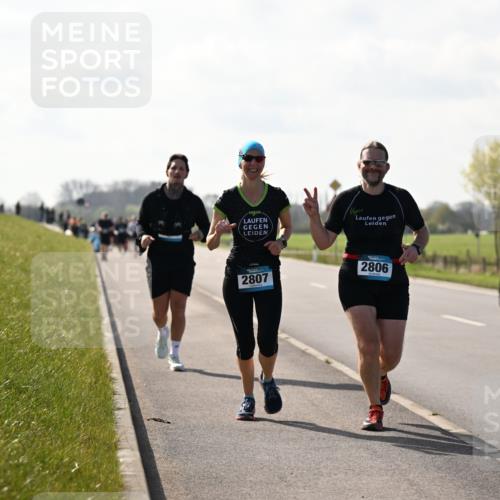 12.04.2026 - 45. Internationalen Wilhelmsburger Insellauf Dr. Thomas Lammeyer http://msf.ph/oto/9450602 12.04.2026 10:44:27 Laufen 2807, 2806 meine-sportfotos.de