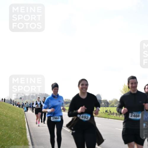12.04.2026 - 45. Internationalen Wilhelmsburger Insellauf Dr. Thomas Lammeyer http://msf.ph/oto/9450676 12.04.2026 10:45:04 Laufen 2492, 2960, 2466 meine-sportfotos.de