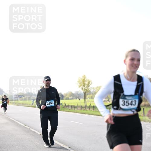 12.04.2026 - 45. Internationalen Wilhelmsburger Insellauf Dr. Thomas Lammeyer http://msf.ph/oto/9450681 12.04.2026 10:45:13 Laufen 2353, 3543 meine-sportfotos.de
