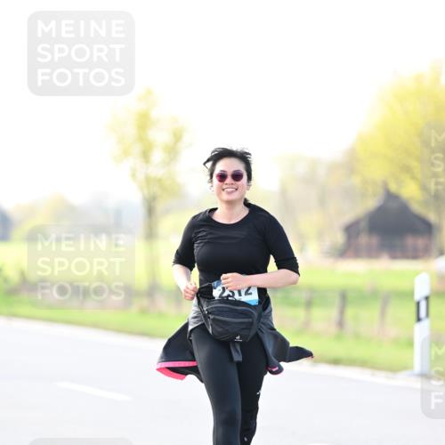 12.04.2026 - 45. Internationalen Wilhelmsburger Insellauf Dr. Thomas Lammeyer http://msf.ph/oto/9450704 12.04.2026 10:45:26 Laufen 2512 meine-sportfotos.de