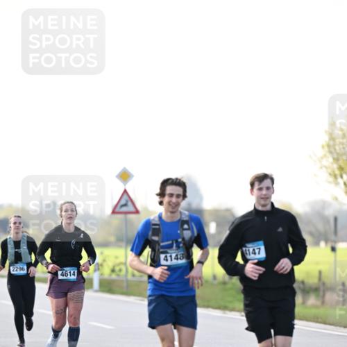 12.04.2026 - 45. Internationalen Wilhelmsburger Insellauf Dr. Thomas Lammeyer http://msf.ph/oto/9450756 12.04.2026 10:45:41 Laufen 4148, 4147, 2296, 4614 meine-sportfotos.de